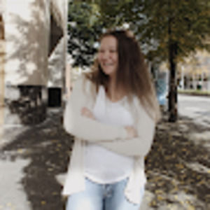 Meet your Posher, Kelli